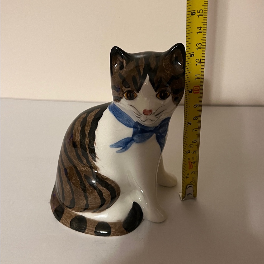 Vintage Ceramic Tabby Cat Figurine with Blue Scarf by N.S. Gustin Hand painted - Picture 7 of 10